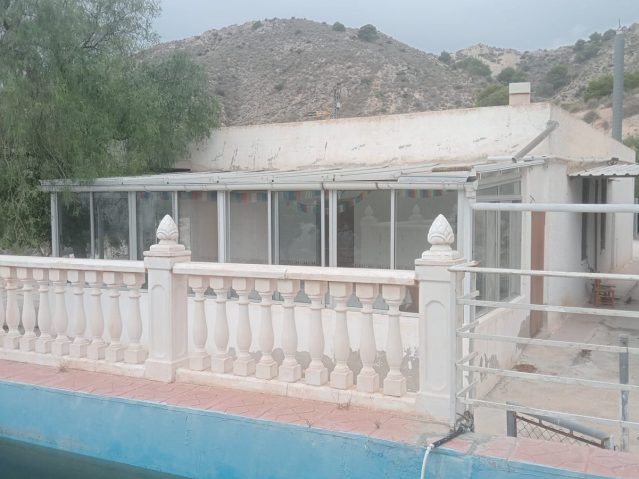Villa in Crevillente