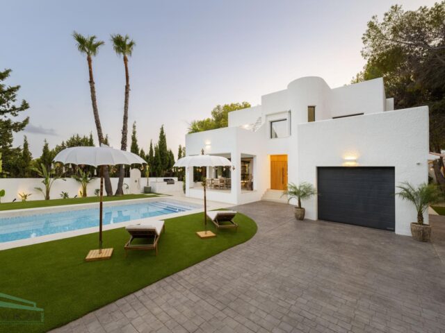 {:en}4 Bedrooms Villa in Altea - SH2582{:}{:fr}Villa de 4 Chambres  à Altea - SH2582{:}{:nl}Villa met 4 Slaapkamers  in Altea - SH2582{:}{:es}Villa de 4 Dormitorios en Altea - SH2582{:}