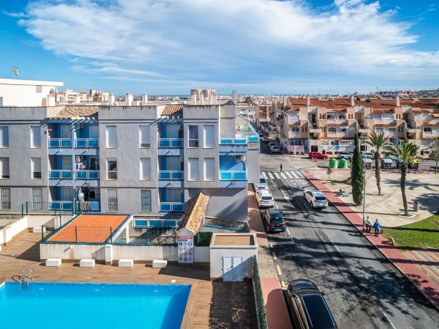 {:en}2 Bedrooms APARTMENT in TORREVIEJA - I2445{:}{:fr}APARTMENT de 2 Chambres  à TORREVIEJA - I2445{:}{:nl}APARTMENT met 2 Slaapkamers  in TORREVIEJA - I2445{:}{:es}APARTMENT de 2 Dormitorios en TORREVIEJA - I2445{:}