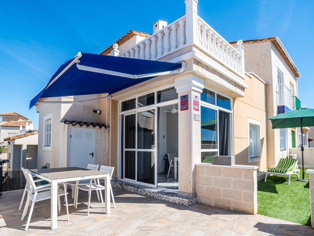 {:en}3 Bedrooms HOUSE in ALGORFA - K2463{:}{:fr}HOUSE de 3 Chambres  à ALGORFA - K2463{:}{:nl}HOUSE met 3 Slaapkamers  in ALGORFA - K2463{:}{:es}HOUSE de 3 Dormitorios en ALGORFA - K2463{:}