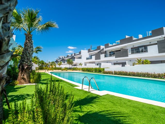 {:en}3 Bedrooms APARTMENT in TORREVIEJA - S2473{:}{:fr}APARTMENT de 3 Chambres  à TORREVIEJA - S2473{:}{:nl}APARTMENT met 3 Slaapkamers  in TORREVIEJA - S2473{:}{:es}APARTMENT de 3 Dormitorios en TORREVIEJA - S2473{:}