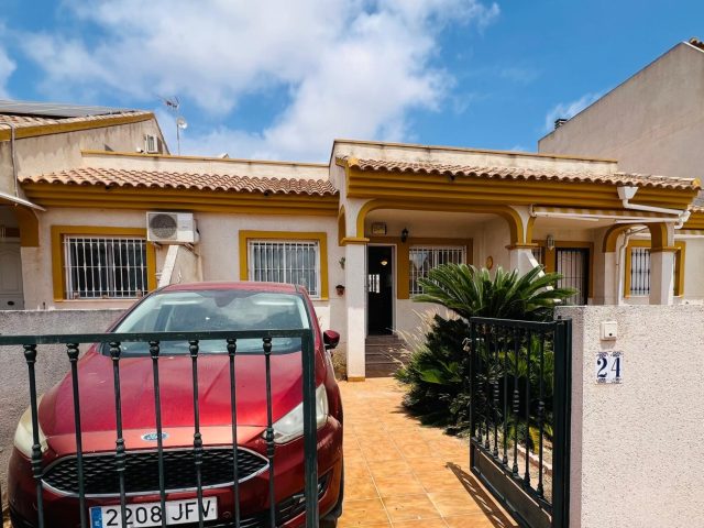 {:en}2 Bedrooms Townhouse in Daya Nueva - BCT-KATCH{:}{:fr}Townhouse de 2 Chambres  à Daya Nueva - BCT-KATCH{:}{:nl}Townhouse met 2 Slaapkamers  in Daya Nueva - BCT-KATCH{:}{:es}Townhouse de 2 Dormitorios en Daya Nueva - BCT-KATCH{:}