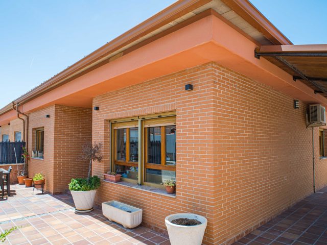 {:en}4 Bedrooms Villa in Pinoso - FOX-R183{:}{:fr}Villa de 4 Chambres  à Pinoso - FOX-R183{:}{:nl}Villa met 4 Slaapkamers  in Pinoso - FOX-R183{:}{:es}Villa de 4 Dormitorios en Pinoso - FOX-R183{:}