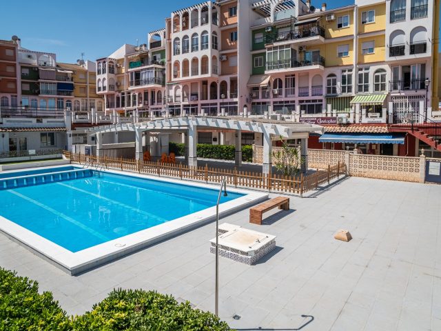 {:en} Bedrooms COMMERCIAL PROPERTY in TORREVIEJA - D2499{:}{:fr}COMMERCIAL PROPERTY de  Chambres  à TORREVIEJA - D2499{:}{:nl}COMMERCIAL PROPERTY met  Slaapkamers  in TORREVIEJA - D2499{:}{:es}COMMERCIAL PROPERTY de  Dormitorios en TORREVIEJA - D2499{:}
