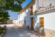 {:en}6 Bedrooms Villa in Pinoso - FOX-R188{:}{:fr}Villa de 6 Chambres  à Pinoso - FOX-R188{:}{:nl}Villa met 6 Slaapkamers  in Pinoso - FOX-R188{:}{:es}Villa de 6 Dormitorios en Pinoso - FOX-R188{:} at Pinoso, Pinoso, Spain for 578000