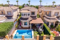 {:en}3 Bedrooms HOUSE in GUARDAMAR DEL SEGURA - D2498{:}{:fr}HOUSE de 3 Chambres  à GUARDAMAR DEL SEGURA - D2498{:}{:nl}HOUSE met 3 Slaapkamers  in GUARDAMAR DEL SEGURA - D2498{:}{:es}HOUSE de 3 Dormitorios en GUARDAMAR DEL SEGURA - D2498{:} at GUARDAMAR DEL SEGURA, ALICANTE / COSTA BLANCA, Spain for 299500