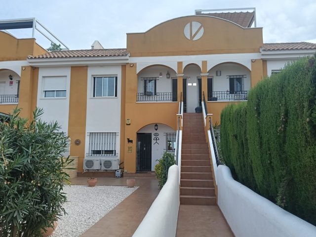 {:en}2 Bedrooms Apartment / Flat in Los Montesinos - BCT-MADACO{:}{:fr}Apartment / Flat de 2 Chambres  à Los Montesinos - BCT-MADACO{:}{:nl}Apartment / Flat met 2 Slaapkamers  in Los Montesinos - BCT-MADACO{:}{:es}Apartment / Flat de 2 Dormitorios en Los Montesinos - BCT-MADACO{:}