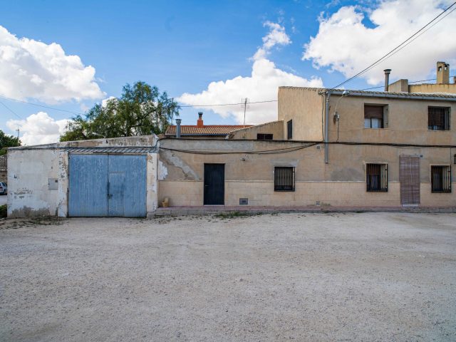 {:en}6 Bedrooms Town House in EL PINOS / PINOSO - FOX-R197{:}{:fr}Town House de 6 Chambres  à EL PINOS / PINOSO - FOX-R197{:}{:nl}Town House met 6 Slaapkamers  in EL PINOS / PINOSO - FOX-R197{:}{:es}Town House de 6 Dormitorios en EL PINOS / PINOSO - FOX-R197{:}